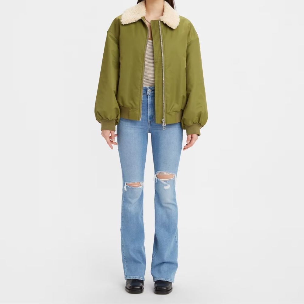 LEVIS 726 Flare Jeans 26 (30” inseam)